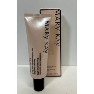 Mary Kay Foundation Primer Sunscreen Broad Spectrum SPF 15 NEW In BOX